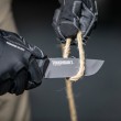 Toughbuilt fix pengéjű kés tokban Toughbuilt fix pengéjű kés tokban